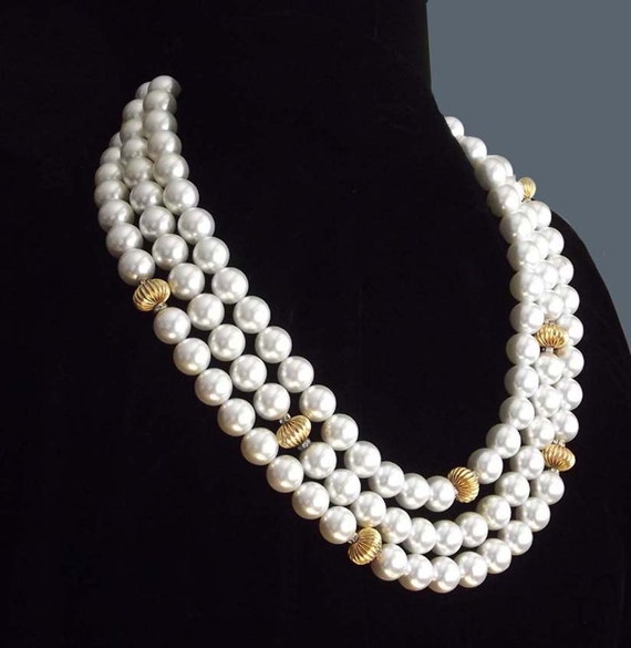 Vintage 80's large faux pearl, 3 strand necklace - image 3