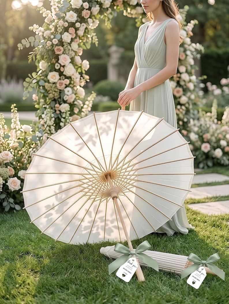 Kundenspezifischer Hochzeits-Regenschirm, Papier-Sonnenschirm-Regenschirm-Set, kundenspezifischer Hochzeits-Sonnenschirm, kundenspezifischer Bambusholzfächer, Hochzeiten, Brautschirme, Hochzeitsgeschenk Bild 3