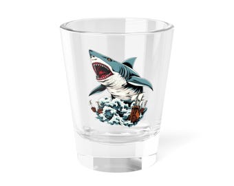 Vaso de chupito Ataque de Tiburón / Ilustración náutica de un depredador marino de 44 ml