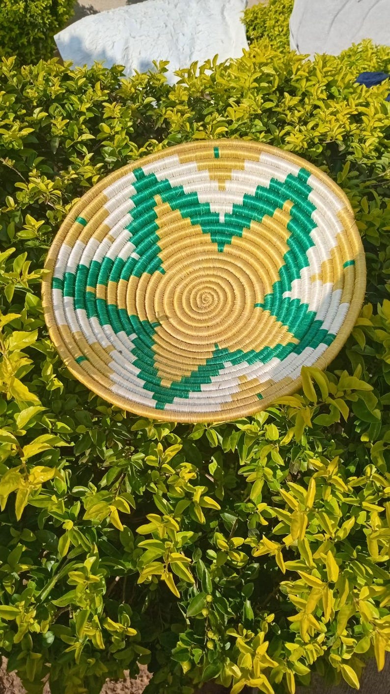 Nziza Handwoven Rwanda Agaseke Basket, 12-inch Sisal Wall Decor ...