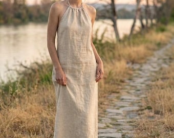 Vestido largo de lino con cuello halter, fruncido en la espalda, espalda descubierta, sin mangas, estilo relajado para el día a día, color avena.