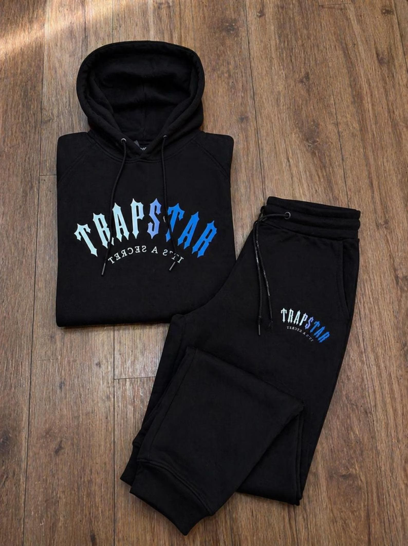 Trapstar tracksuit - Etsy 日本