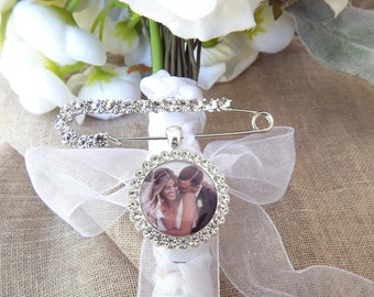 Breloque photo bouquet commémoratif avec épingles en strass - DIY souvenir de mariage personnalisé