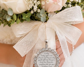 Charm personalizado para ramo de niña de las flores, regalo para damas de honor, frase "Hoy eres nuestra niña de las flores", recuerdo de boda, charm de "Algo antiguo"