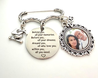 Graduation Memorial Gift 2026 Pin Inspirational charm Class of 2026 Senior Keepsake for Her, Daughter, Him, Son, Granddaughter Grandson