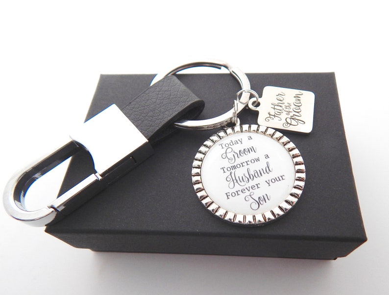 Wedding Day Gift for Dad-Dad Wedding Keychain-Father in Law gift from Groom-Father of the Bride Gift from Groom-Gift from Son in Law-Leather