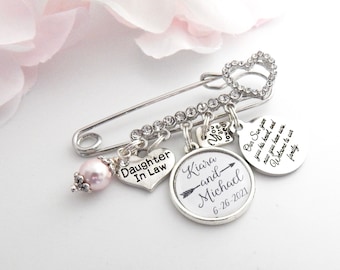 Personalized Bridal Pin, Bridal Bouquet Charm, Rhinestone Wedding Charm, For Bride from Mother in Law, Daughter in Law Gift, Pink wedding