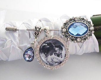 Regalo per il giorno delle nozze della figlia Qualcosa di blu per il bouquet da sposa della sposa FOTO Ciondolo ricordo commemorativo Regalo per la sposa Accessorio per bouquet