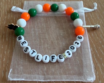 Pulsera de cuentas Westlife 2026 con dijes y bolsa de regalo