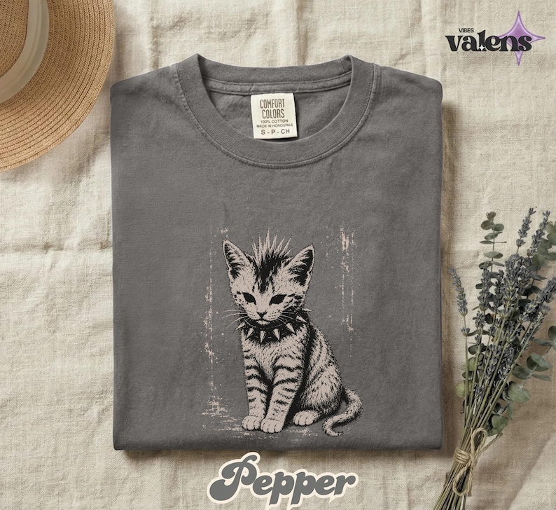 Vintage Punk Kitten Comfort Colors® Shirt, Edgy Mohawk Cat Tee, Spiked Collar Goth Cat Lover Outfit bild 15