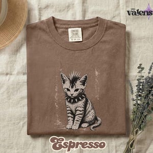 Vintage Punk Kitten Comfort Colors® Shirt, Edgy Mohawk Cat Tee, Spiked Collar Goth Cat Lover Outfit bild 11