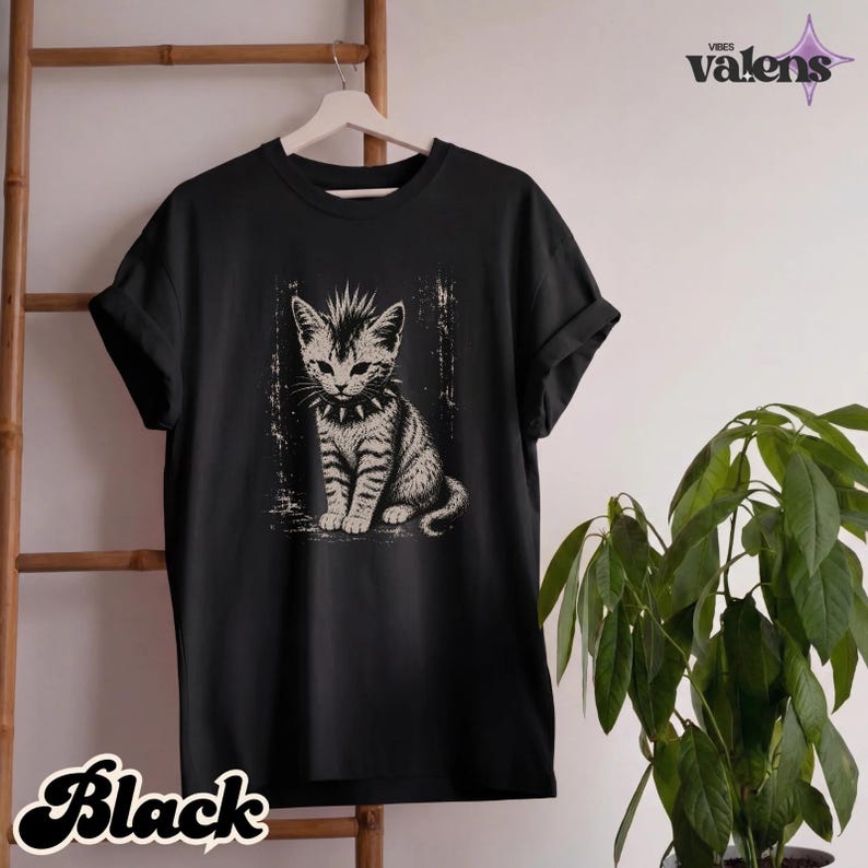 Vintage Punk Kitten Comfort Colors® Shirt, Edgy Mohawk Cat Tee, Spiked Collar Goth Cat Lover Outfit bild 4