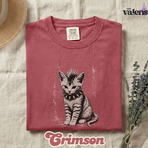 Vintage Punk Kitten Comfort Colors® Shirt, Edgy Mohawk Cat Tee, Spiked Collar Goth Cat Lover Outfit bild 9