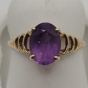 Vintage 14K Yellow Gold Amethyst Ring Oval Cut Purple Amethyst Solitaire| Scrolled Filigree Band| Size 4.25 Petite| February Birthstone Gift