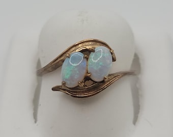Vintage 10K Gold Australian Opal Ring | Two Stone Oval White Opal Bypass Band | Toi et Moi Style Ring | Size 6.5 | October Birthstone Gift