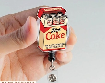 Portatarjetas retráctil para nevera con diseño de cigarrillos, regalo para amantes de los refrescos, portatarjetas de identificación retráctil, portatarjetas para enfermeras, accesorio de oficina sarcástico