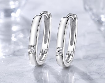 Moissanite Huggie Creolen, Sterling Silber kleine Creolen, zierliche minimalistische Ohrringe, jeden Tag Schmuck Geschenk für sie