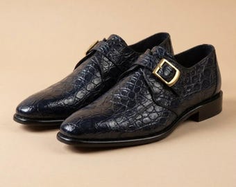 Sapatos Monk masculinos novos, feitos à mão em couro de crocodilo puro.