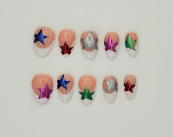 Uñas postizas STARGIRL • Punta francesa con forma de almendra y acabado cromado en estrella (Hechas a mano)