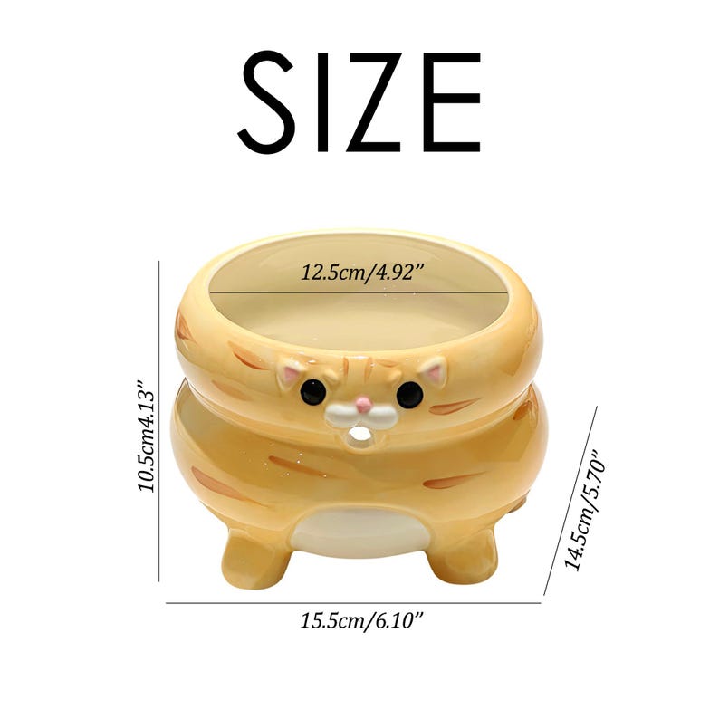 以下が含まれることがあります： オレンジとクリーム色のセラミック製の猫型プランター。黒い目と小さな鼻が特徴です。プランターの幅は15.5cm、高さは10.5cm、奥行きは14.5cmです。開口部の幅は12.5cmです。「SIZE」の文字が上部にあります。