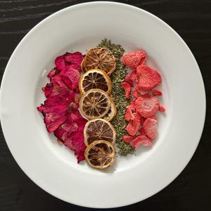 Strawberry Spring Fling Simmer Pot | Sweet & Fresh Fruity Natural Home Fragrance