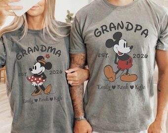 Camisa retro de Disney para abuela Comfort Colors®, pose clásica, Minnie, Mickey Mouse, nombre personalizado para niños, viaje a Disney, familia a juego