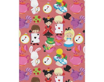 Kocyk Minky z postaciami z Alicji w Krainie Czarów | Alicja, Królowa, Biały Królik, Szalony Kapelusznik