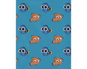 Kocyk Minky z motywem błazenkowatych rybek i niebieskiego pokolca | Wzór z rybą oceaniczną