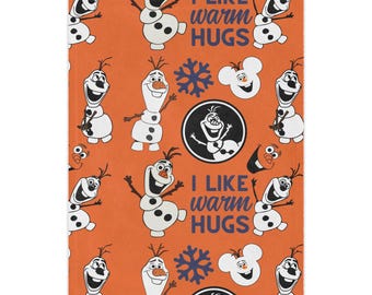 Kocyk Olaf I Like Warm Hugs | Narzuta Minky, nadruk z zimowym bałwanem