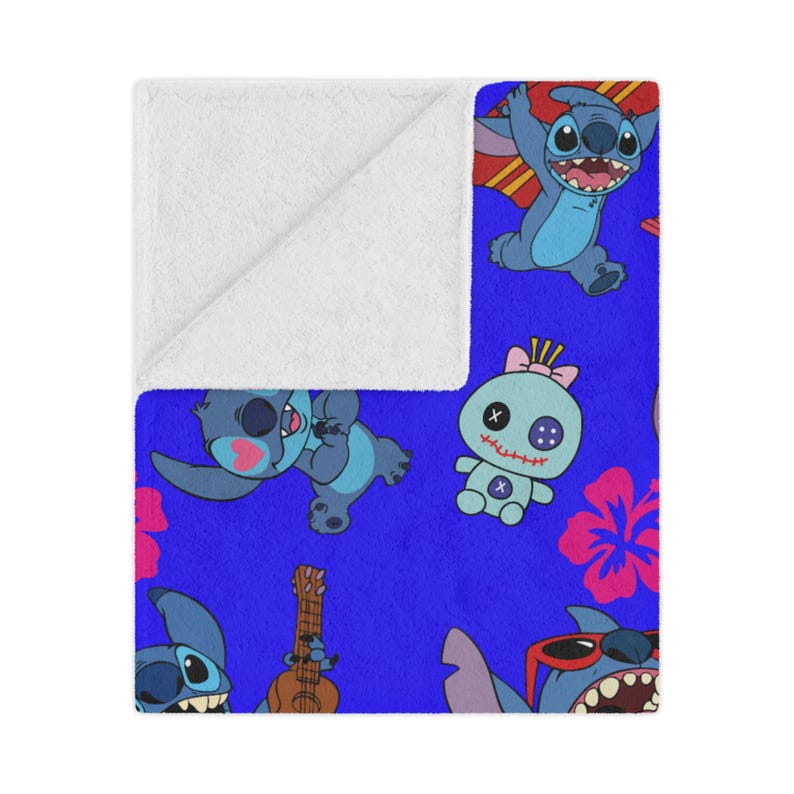 Manta Minky con estampado de dibujos animados / Hibisco hawaiano, ukelele, alienígena surfista imagen 8