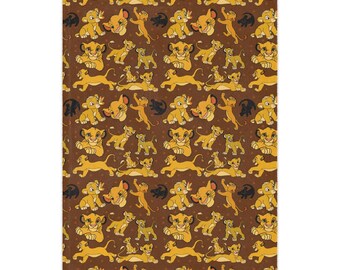 Kocyk Minky z nadrukiem lwa | Nadruk z kreskówkowym lwem, brązowy pled safari