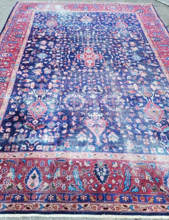 Antique Hand-Knotted Mahal Floral Medallion 8’10” x 11’10” Area Rug