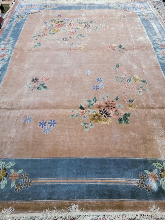 Chinese 9’ x 12’ Wool & Silk Art Deco Hand-Knotted Rug