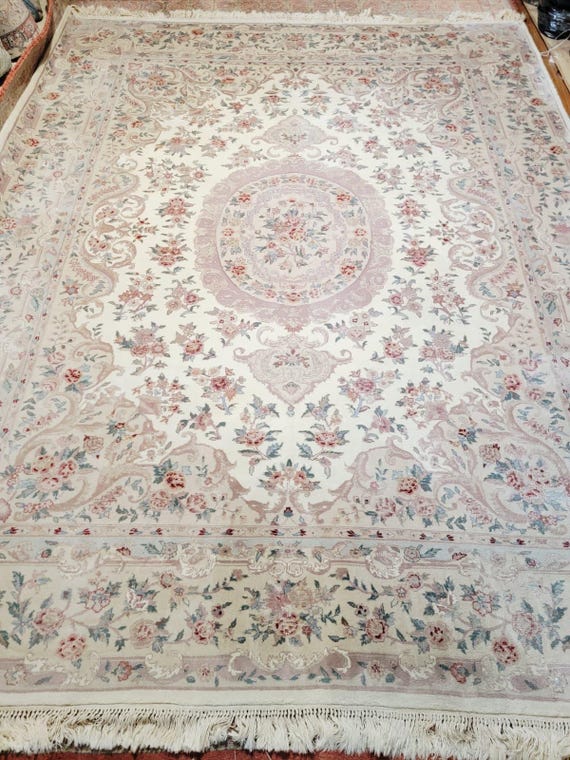 Floral Oriental Sino 8’ x 10’ Fine Hand Knotted Wool Rug