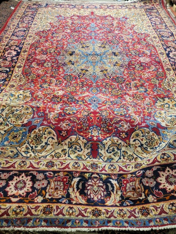 Vintage Floral Oriental 10’ x 13’ Hand Knotted Wool Rug