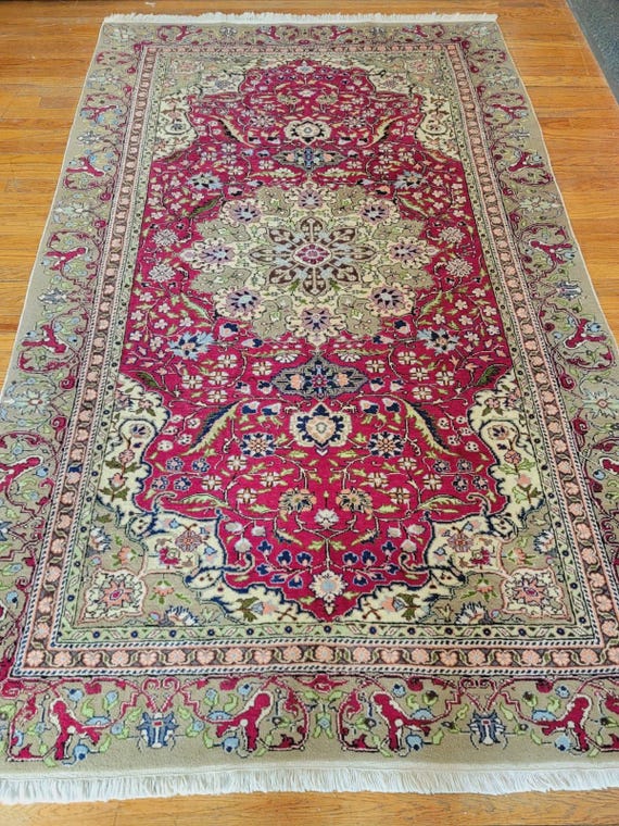 Turkish Kayseri Floral Oriental 5' x 8' Hand Knotted Wool Rug