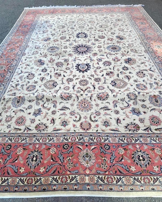Vintage Floral Oriental 9’ x 12’ Fine Hand Knotted Wool Rug