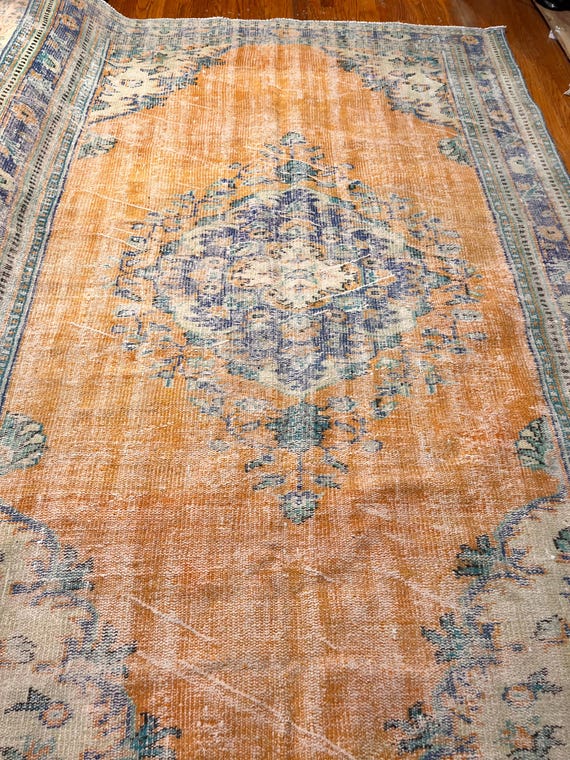 Antique Turkish Style 6’ x 9’ Hand Knotted Wool Rug