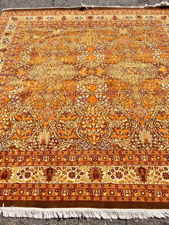 Floral Tree of Life Mamluk Style 8’ x 8' Hand Knotted Wool Rug