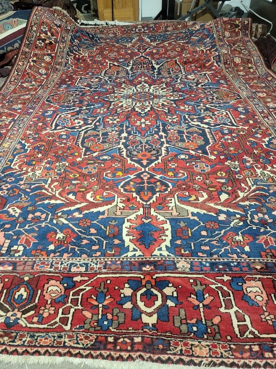 Semi Antique Heriz Style 10’ x 14’ Hand Knotted Oriental Wool Rug