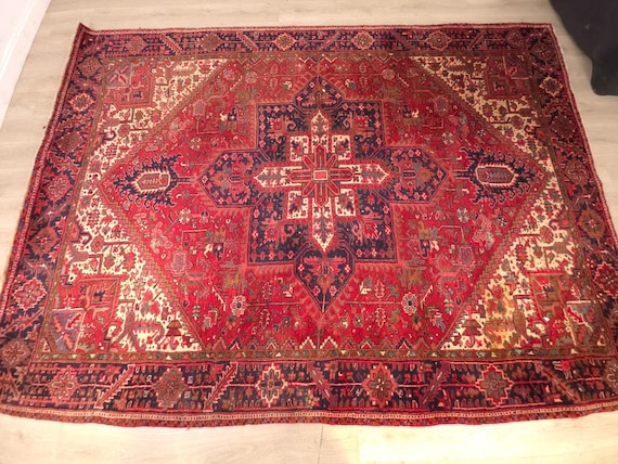 Vintage Heriz Hand Knotted 8'2" x 11'2" Wool Rug