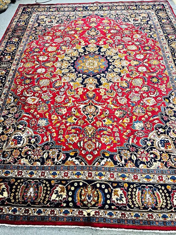 Flora Oriental l 9'11" x 12'5” Hand Knotted Oriental Wool Medallion Rug Red/Blue