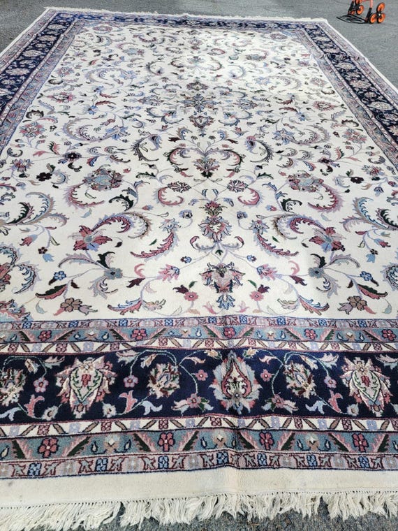 Cream Floral Oriental 12’ x 18’ Hand Knotted Wool Rug