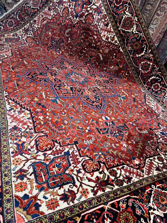 Vintage Oriental Heriz 10’ x 14’ Hand Knotted Wool Geometric Rug