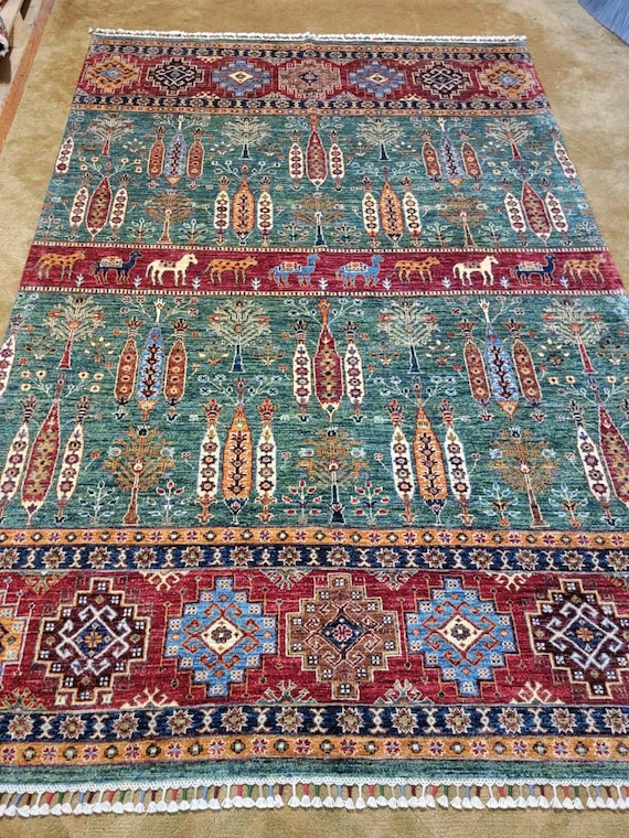Oriental Pazeryk Style 6’ x 9’ Hand Knotted Wool Rug