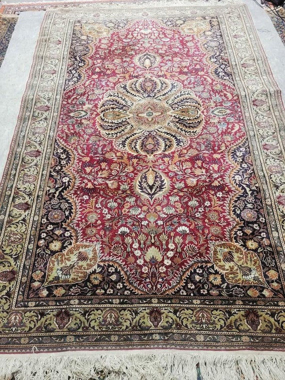 Vintage 6'4" x 10' Floral Turkish Hand Knotted Wool Rug