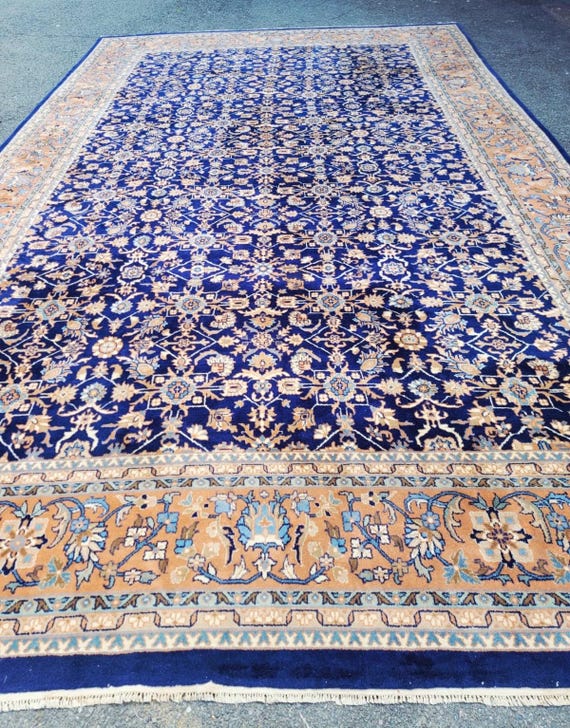 Vintage Heriz Style 10’7” x 16’3” Hand Knotted Oriental Wool Rug