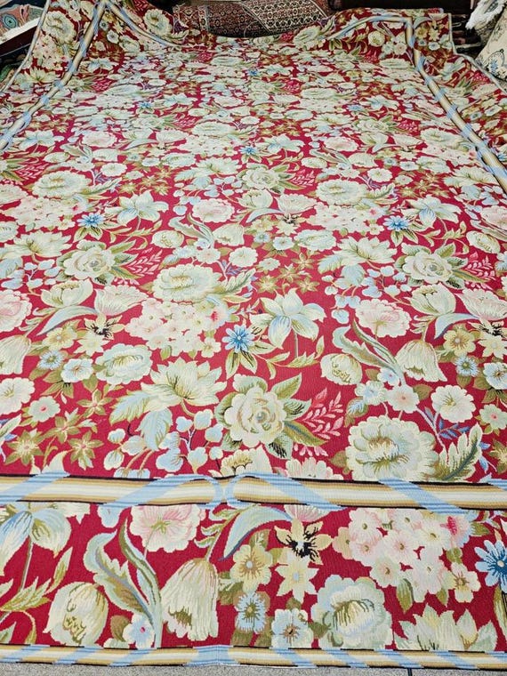 Vintage Floral Aubusson 10' x 14' Hand Knotted Oriental Wool Rug