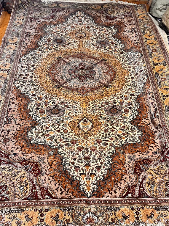 Turkish Kayseri 7’2” x 11’4” Hand Knotted Silk & Kork Wool Rug
