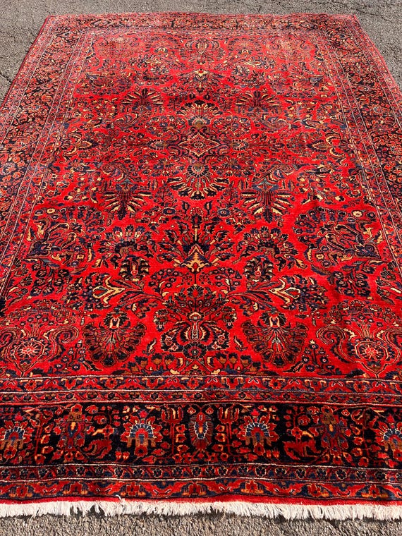 Semi Antique 9’ x 12’ Sarouk Hand Knotted Wool Rug